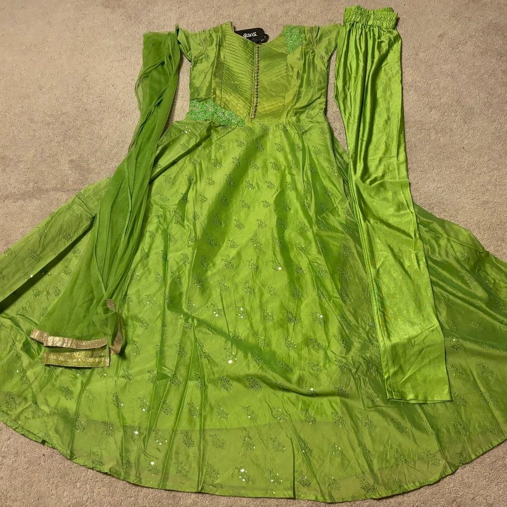 Green chudidar with gold accents and netted dupatta (NEW!) NEW YEAR'S SALE!